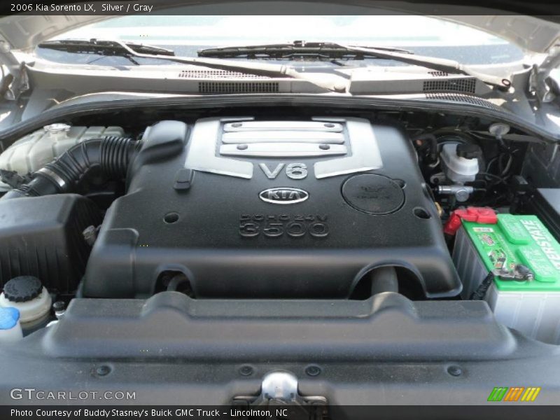 Silver / Gray 2006 Kia Sorento LX