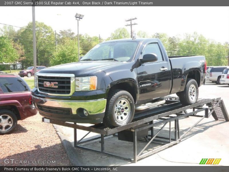 Onyx Black / Dark Titanium/Light Titanium 2007 GMC Sierra 1500 SLE Regular Cab 4x4
