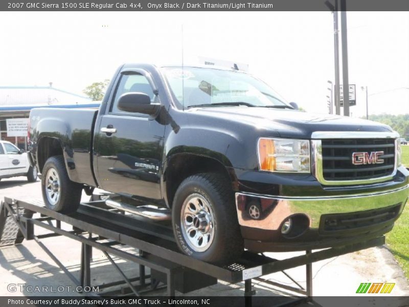 Onyx Black / Dark Titanium/Light Titanium 2007 GMC Sierra 1500 SLE Regular Cab 4x4