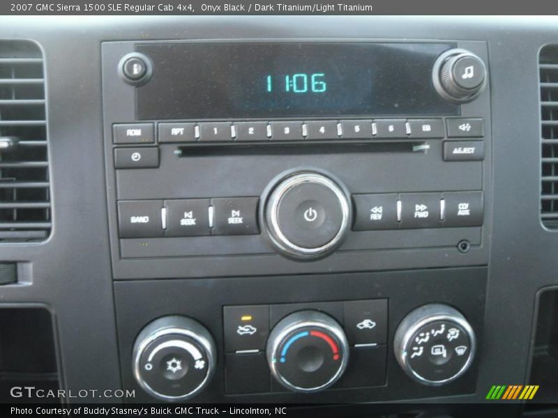 Onyx Black / Dark Titanium/Light Titanium 2007 GMC Sierra 1500 SLE Regular Cab 4x4