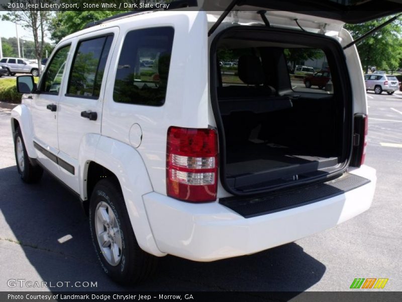 Stone White / Dark Slate Gray 2010 Jeep Liberty Sport