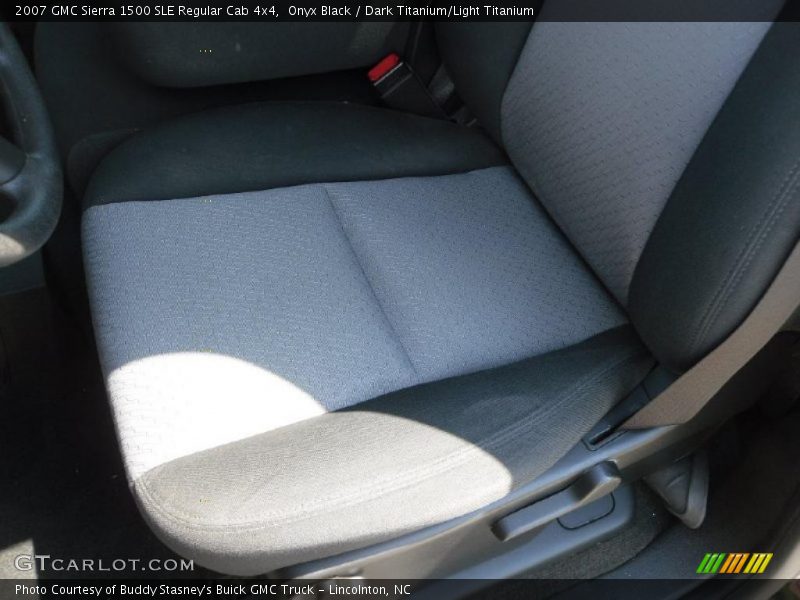 Onyx Black / Dark Titanium/Light Titanium 2007 GMC Sierra 1500 SLE Regular Cab 4x4