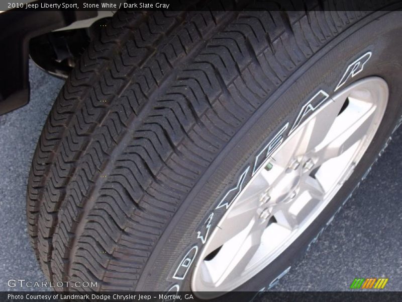 Stone White / Dark Slate Gray 2010 Jeep Liberty Sport