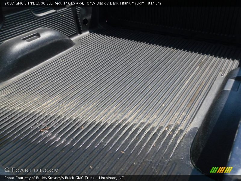 Onyx Black / Dark Titanium/Light Titanium 2007 GMC Sierra 1500 SLE Regular Cab 4x4