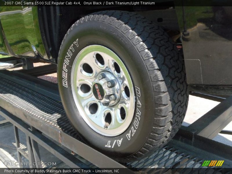 Onyx Black / Dark Titanium/Light Titanium 2007 GMC Sierra 1500 SLE Regular Cab 4x4