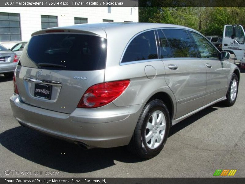 Pewter Metallic / Macadamia 2007 Mercedes-Benz R 350 4Matic