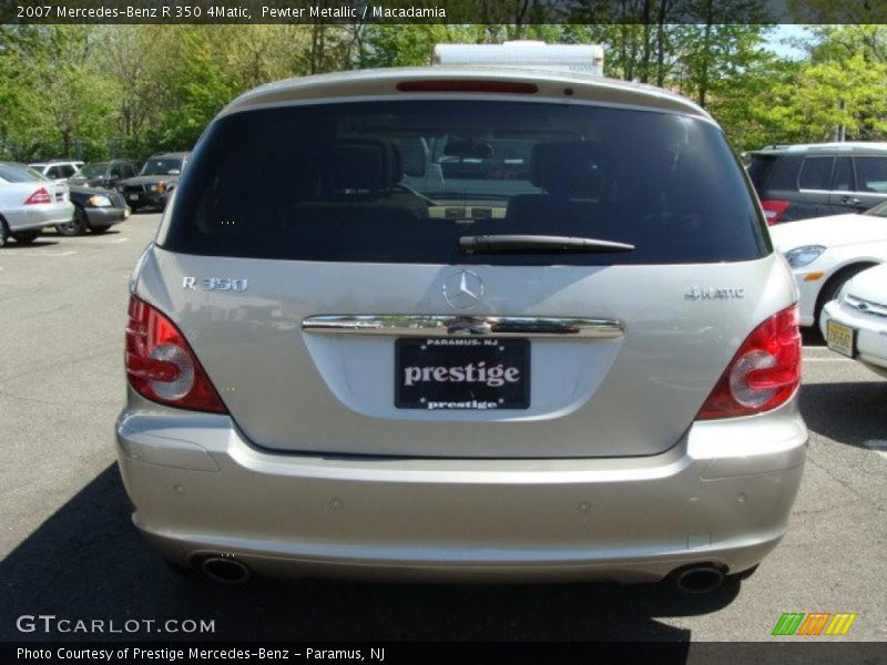 Pewter Metallic / Macadamia 2007 Mercedes-Benz R 350 4Matic