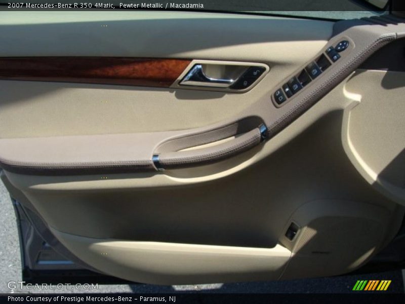 Pewter Metallic / Macadamia 2007 Mercedes-Benz R 350 4Matic