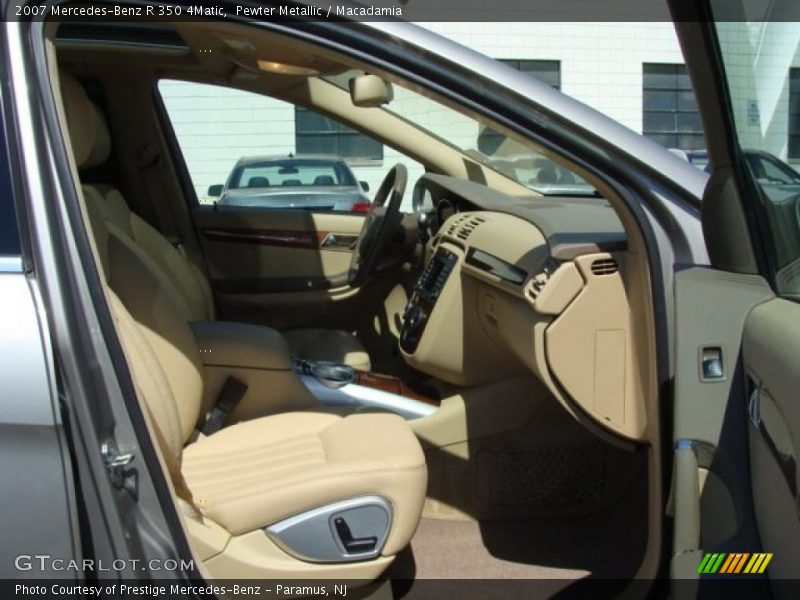 Pewter Metallic / Macadamia 2007 Mercedes-Benz R 350 4Matic