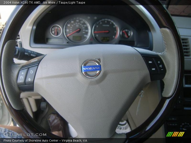 Ice White / Taupe/Light Taupe 2004 Volvo XC90 T6 AWD