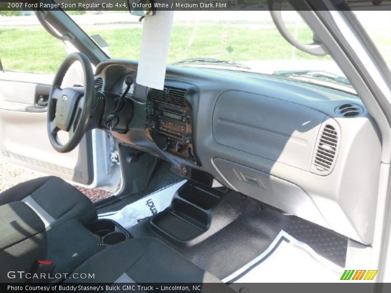 Oxford White / Medium Dark Flint 2007 Ford Ranger Sport Regular Cab 4x4