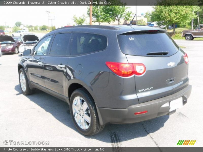 Cyber Gray Metallic / Dark Gray/Light Gray 2009 Chevrolet Traverse LS