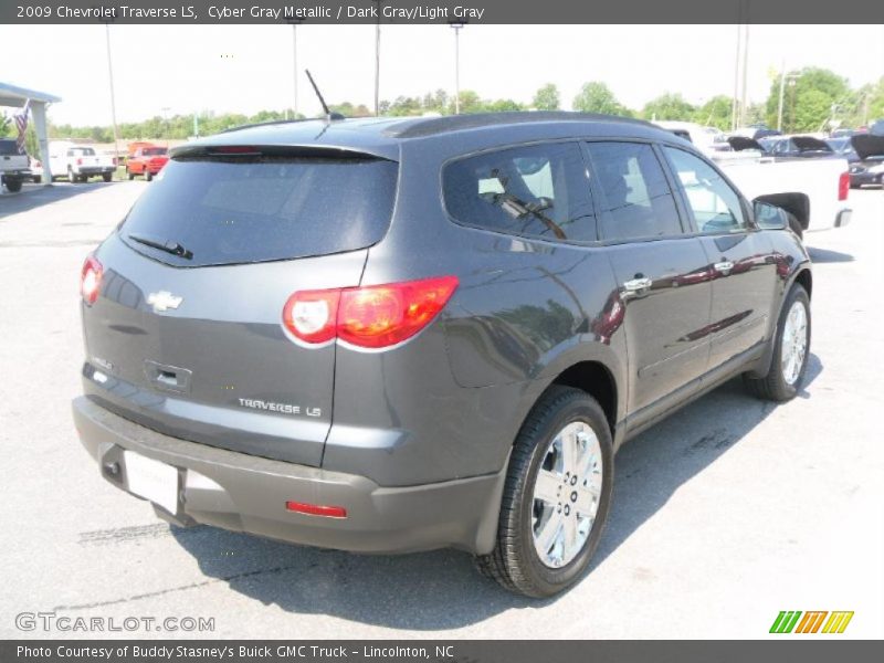 Cyber Gray Metallic / Dark Gray/Light Gray 2009 Chevrolet Traverse LS