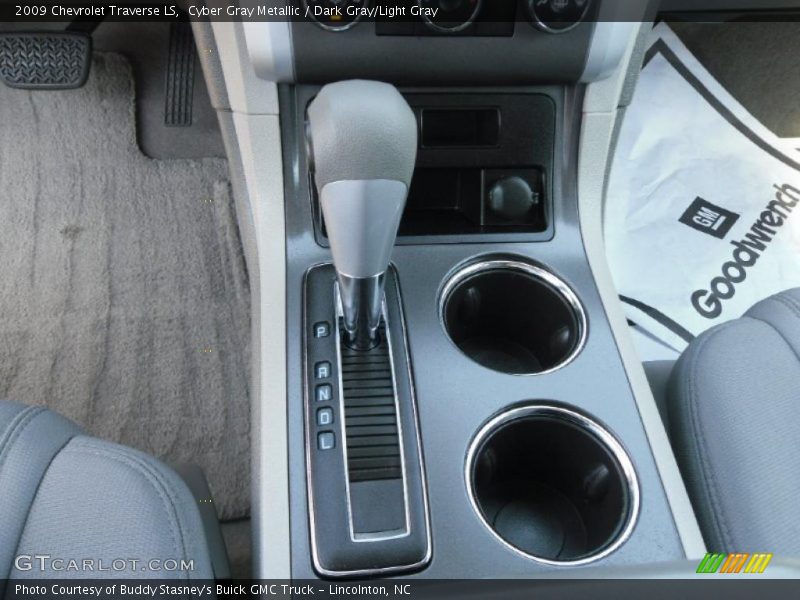 Cyber Gray Metallic / Dark Gray/Light Gray 2009 Chevrolet Traverse LS