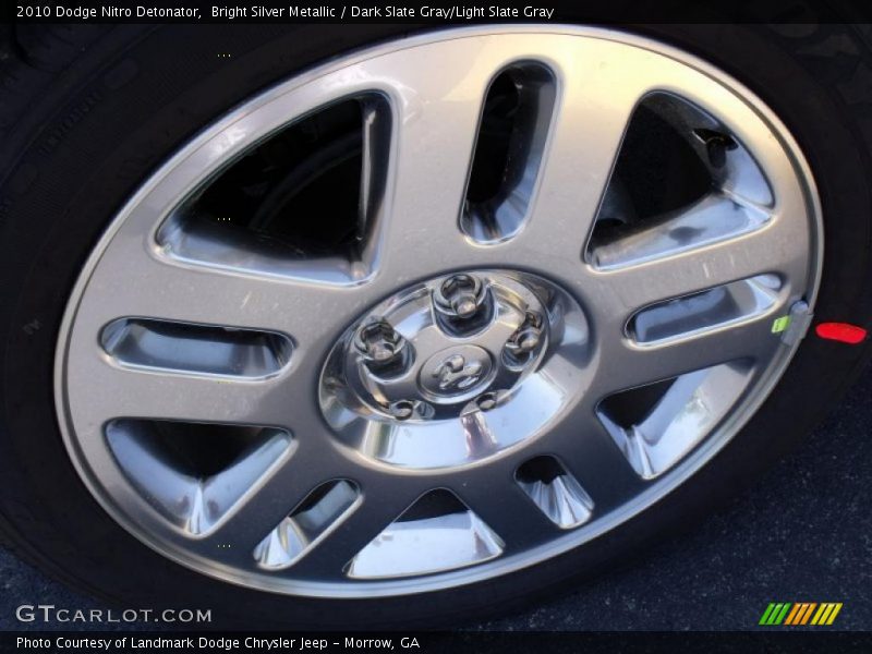Bright Silver Metallic / Dark Slate Gray/Light Slate Gray 2010 Dodge Nitro Detonator