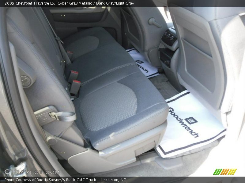 Cyber Gray Metallic / Dark Gray/Light Gray 2009 Chevrolet Traverse LS