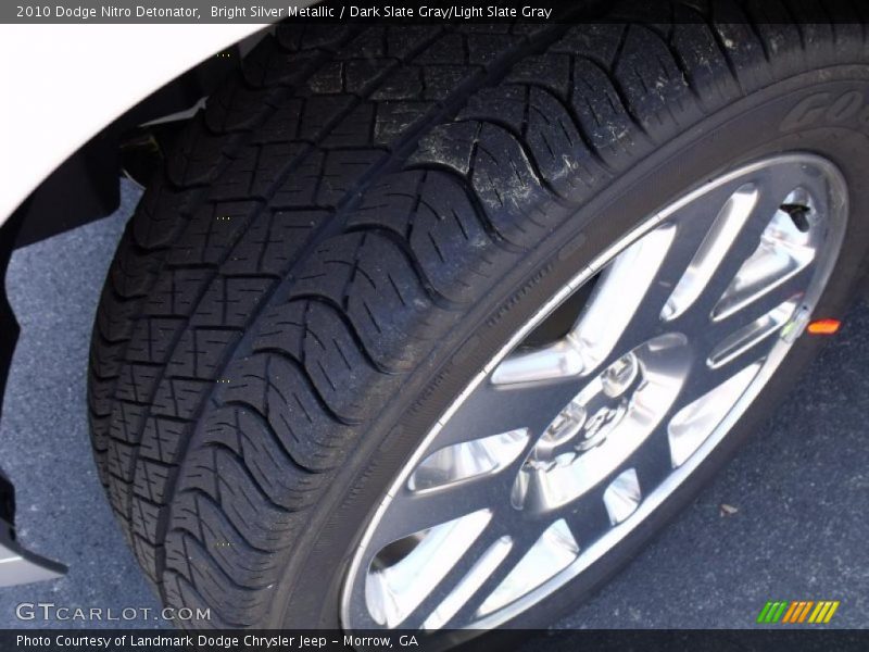 Bright Silver Metallic / Dark Slate Gray/Light Slate Gray 2010 Dodge Nitro Detonator