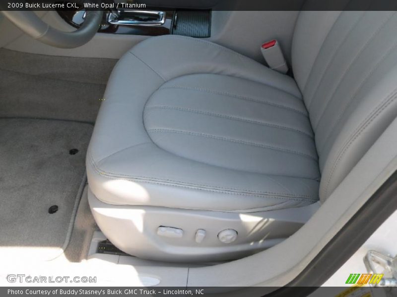 White Opal / Titanium 2009 Buick Lucerne CXL