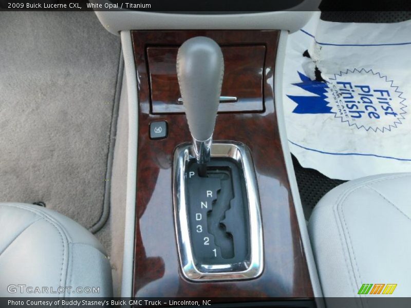 White Opal / Titanium 2009 Buick Lucerne CXL