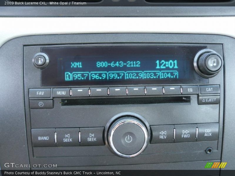 White Opal / Titanium 2009 Buick Lucerne CXL