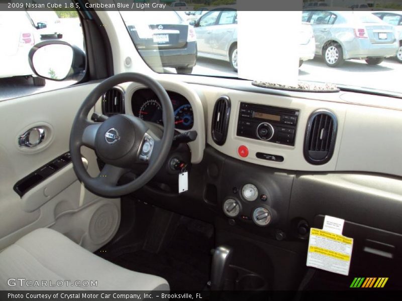 Caribbean Blue / Light Gray 2009 Nissan Cube 1.8 S