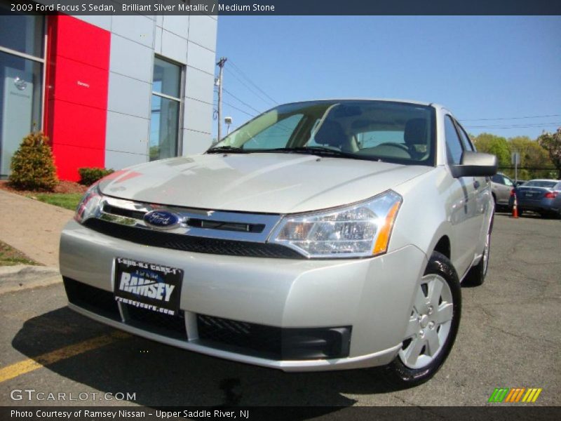 Brilliant Silver Metallic / Medium Stone 2009 Ford Focus S Sedan