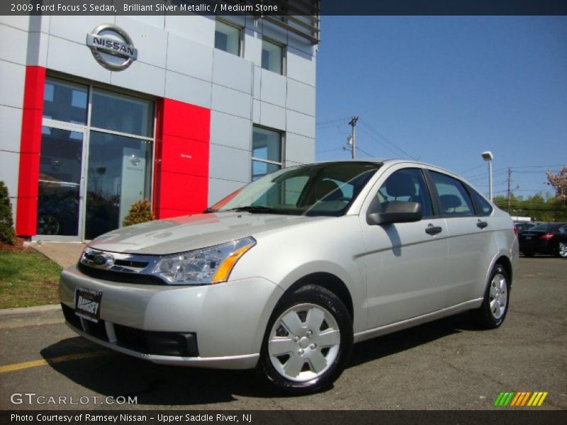 Brilliant Silver Metallic / Medium Stone 2009 Ford Focus S Sedan