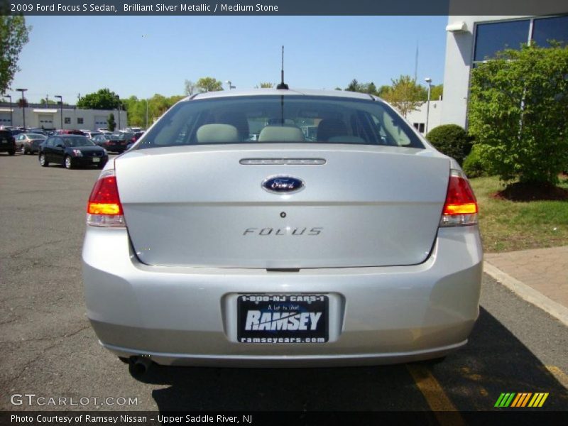 Brilliant Silver Metallic / Medium Stone 2009 Ford Focus S Sedan