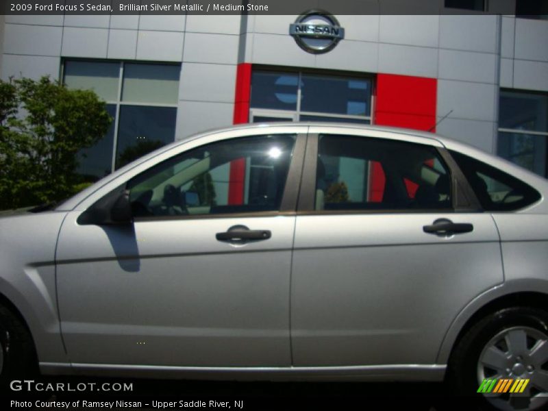 Brilliant Silver Metallic / Medium Stone 2009 Ford Focus S Sedan
