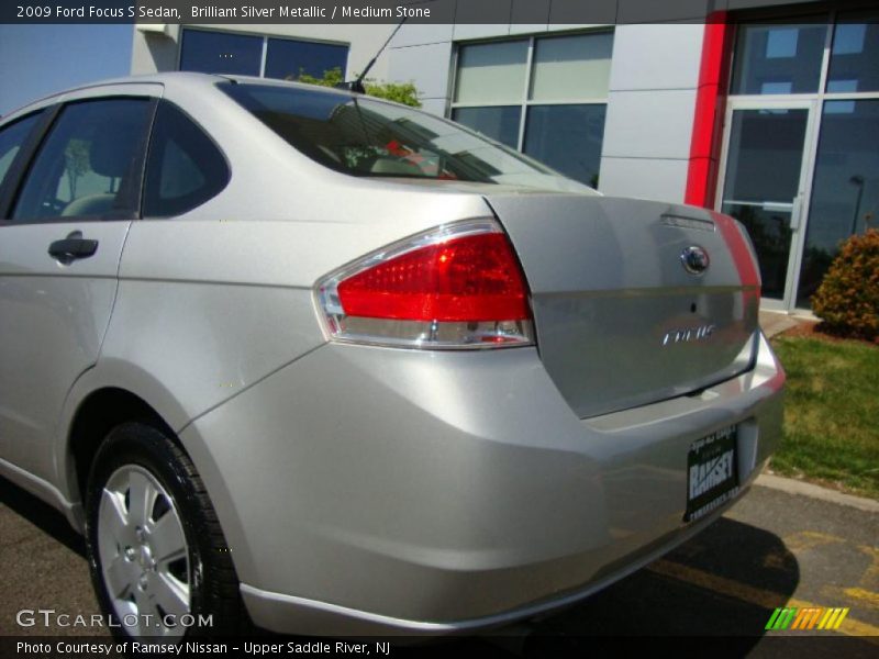 Brilliant Silver Metallic / Medium Stone 2009 Ford Focus S Sedan