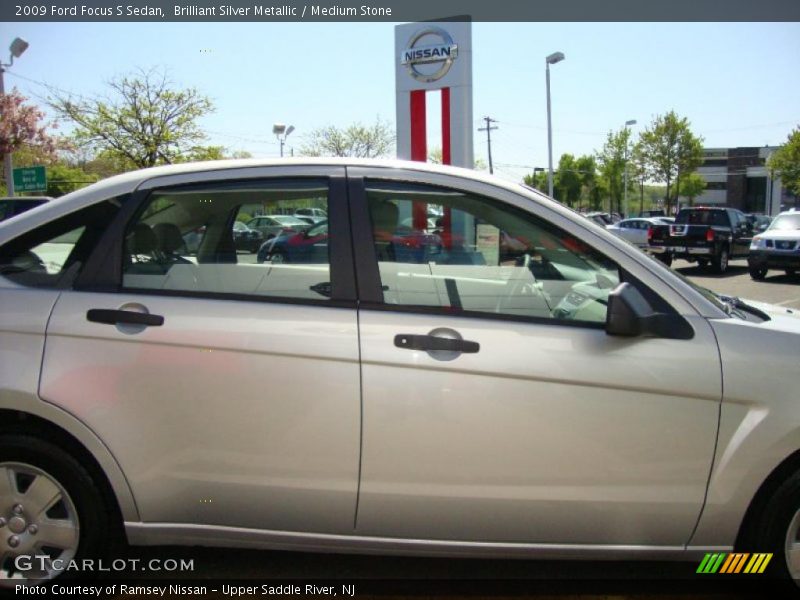 Brilliant Silver Metallic / Medium Stone 2009 Ford Focus S Sedan