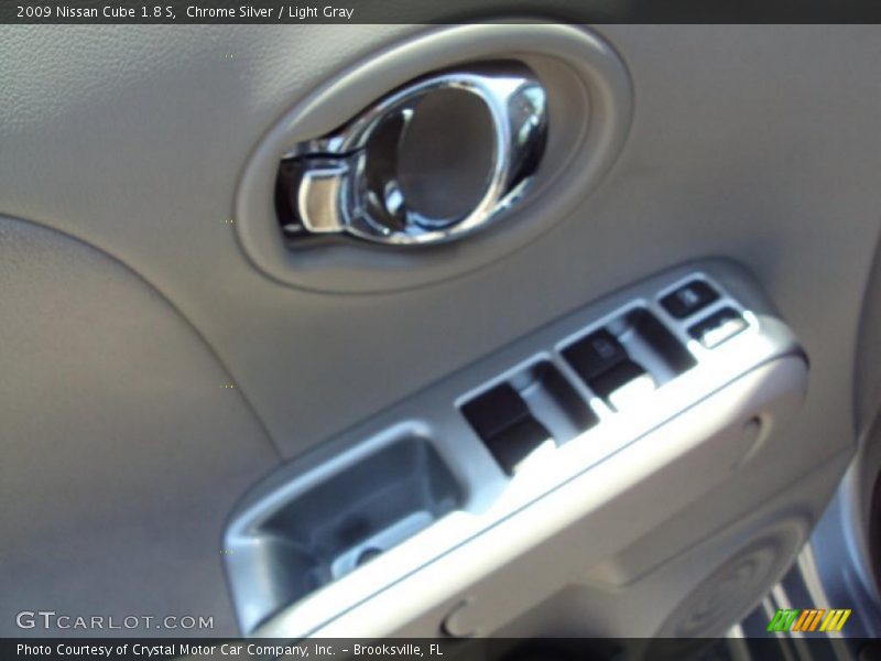 Chrome Silver / Light Gray 2009 Nissan Cube 1.8 S