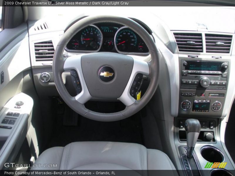 Silver Moss Metallic / Dark Gray/Light Gray 2009 Chevrolet Traverse LT