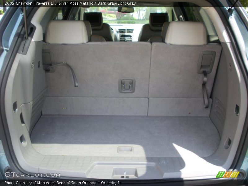 Silver Moss Metallic / Dark Gray/Light Gray 2009 Chevrolet Traverse LT