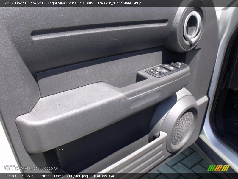 Bright Silver Metallic / Dark Slate Gray/Light Slate Gray 2007 Dodge Nitro SXT
