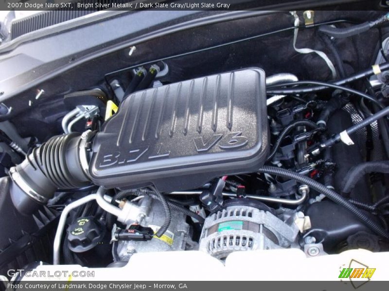 Bright Silver Metallic / Dark Slate Gray/Light Slate Gray 2007 Dodge Nitro SXT