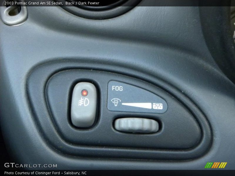 Black / Dark Pewter 2003 Pontiac Grand Am SE Sedan