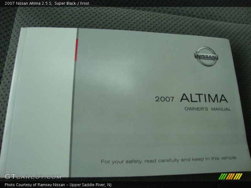 Super Black / Frost 2007 Nissan Altima 2.5 S