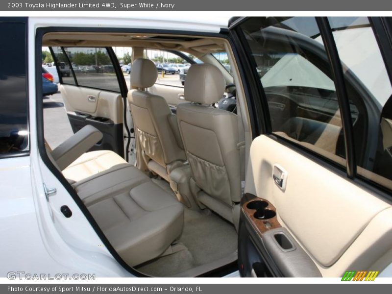 Super White / Ivory 2003 Toyota Highlander Limited 4WD