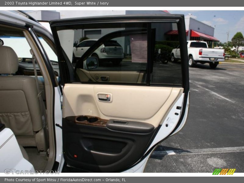 Super White / Ivory 2003 Toyota Highlander Limited 4WD