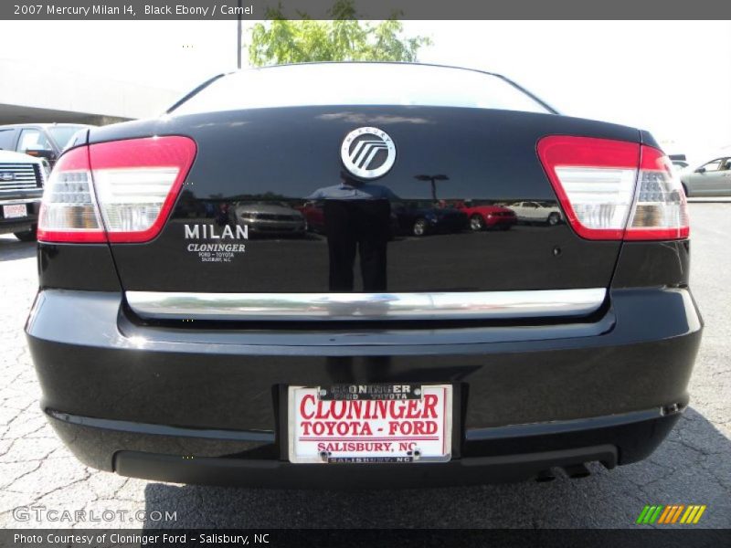 Black Ebony / Camel 2007 Mercury Milan I4