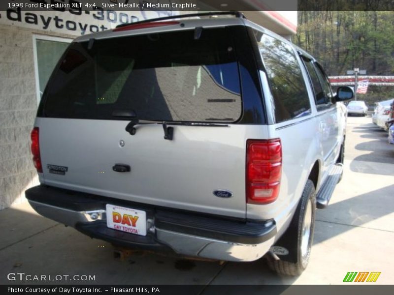 Silver Metallic / Medium Graphite 1998 Ford Expedition XLT 4x4