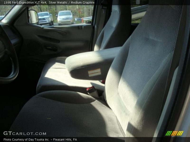 Silver Metallic / Medium Graphite 1998 Ford Expedition XLT 4x4