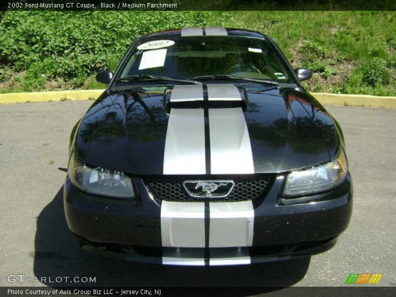 Black / Medium Parchment 2002 Ford Mustang GT Coupe