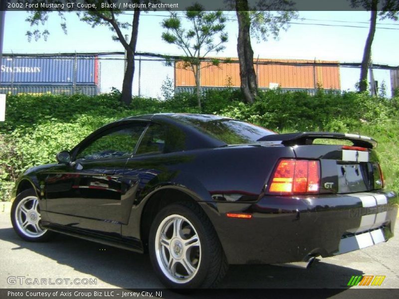 Black / Medium Parchment 2002 Ford Mustang GT Coupe
