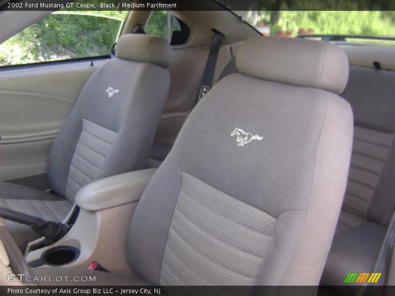 Black / Medium Parchment 2002 Ford Mustang GT Coupe