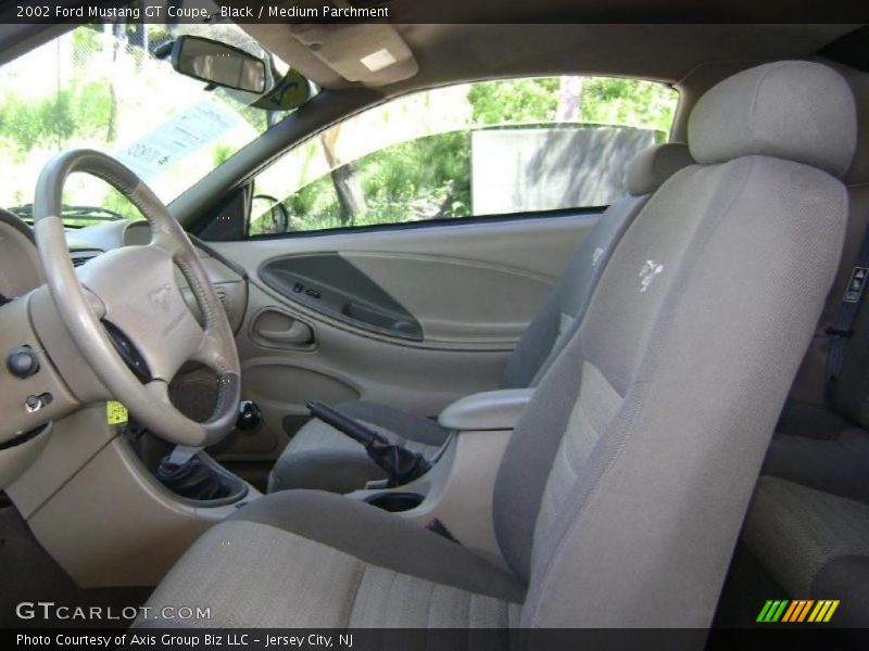 Black / Medium Parchment 2002 Ford Mustang GT Coupe