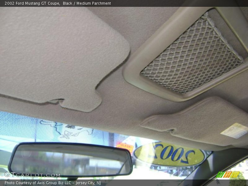 Black / Medium Parchment 2002 Ford Mustang GT Coupe