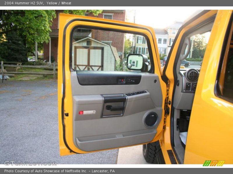 Yellow / Wheat 2004 Hummer H2 SUV