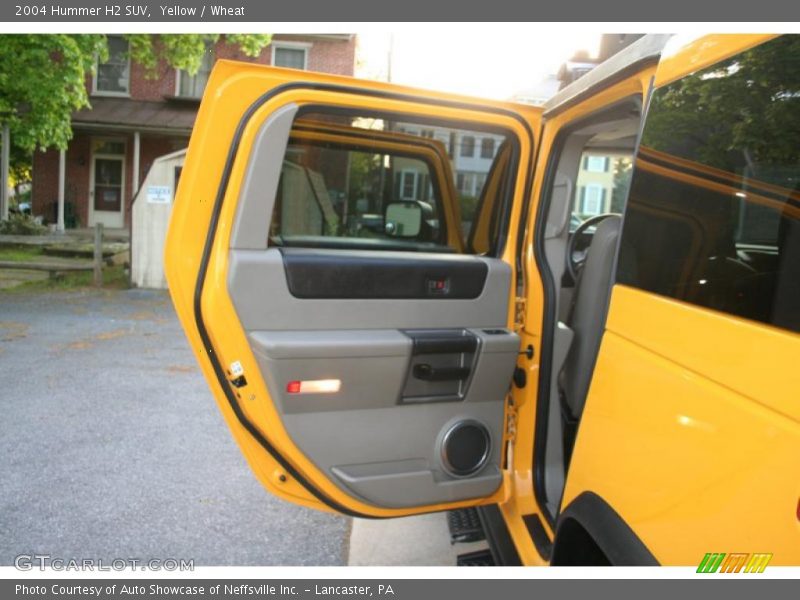 Yellow / Wheat 2004 Hummer H2 SUV
